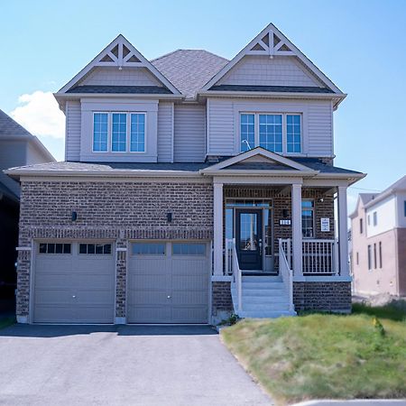 Modern 4Br House In Barrie! Βίλα Εξωτερικό φωτογραφία